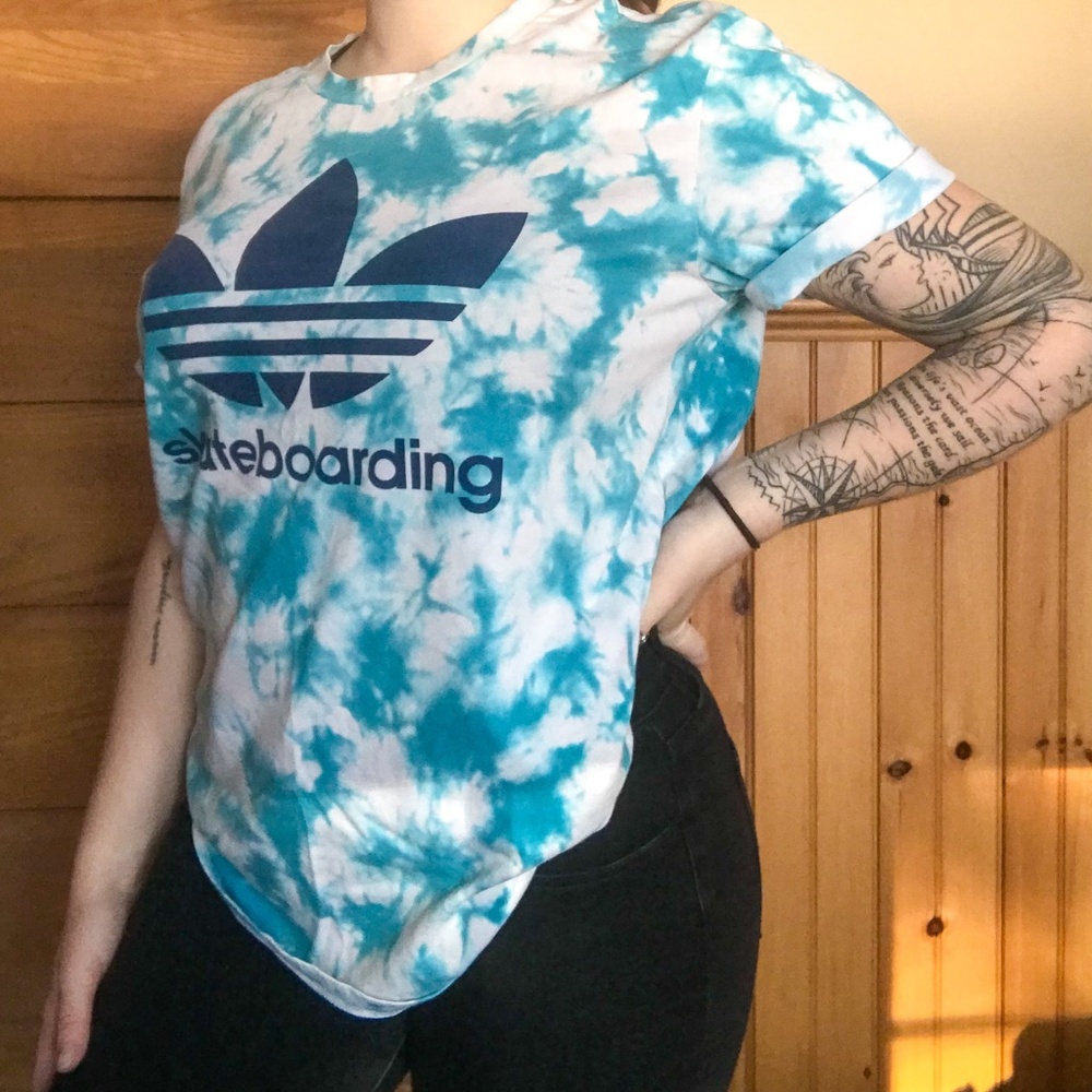 ADIDAS Tie Dye Tee